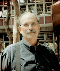 Foto do docente Glauco Antônio Truzzi Arbix, do Departamento de Sociologia da Faculdade de Filosofia, Letras e Ciências Humanas (FFLCH) da USP